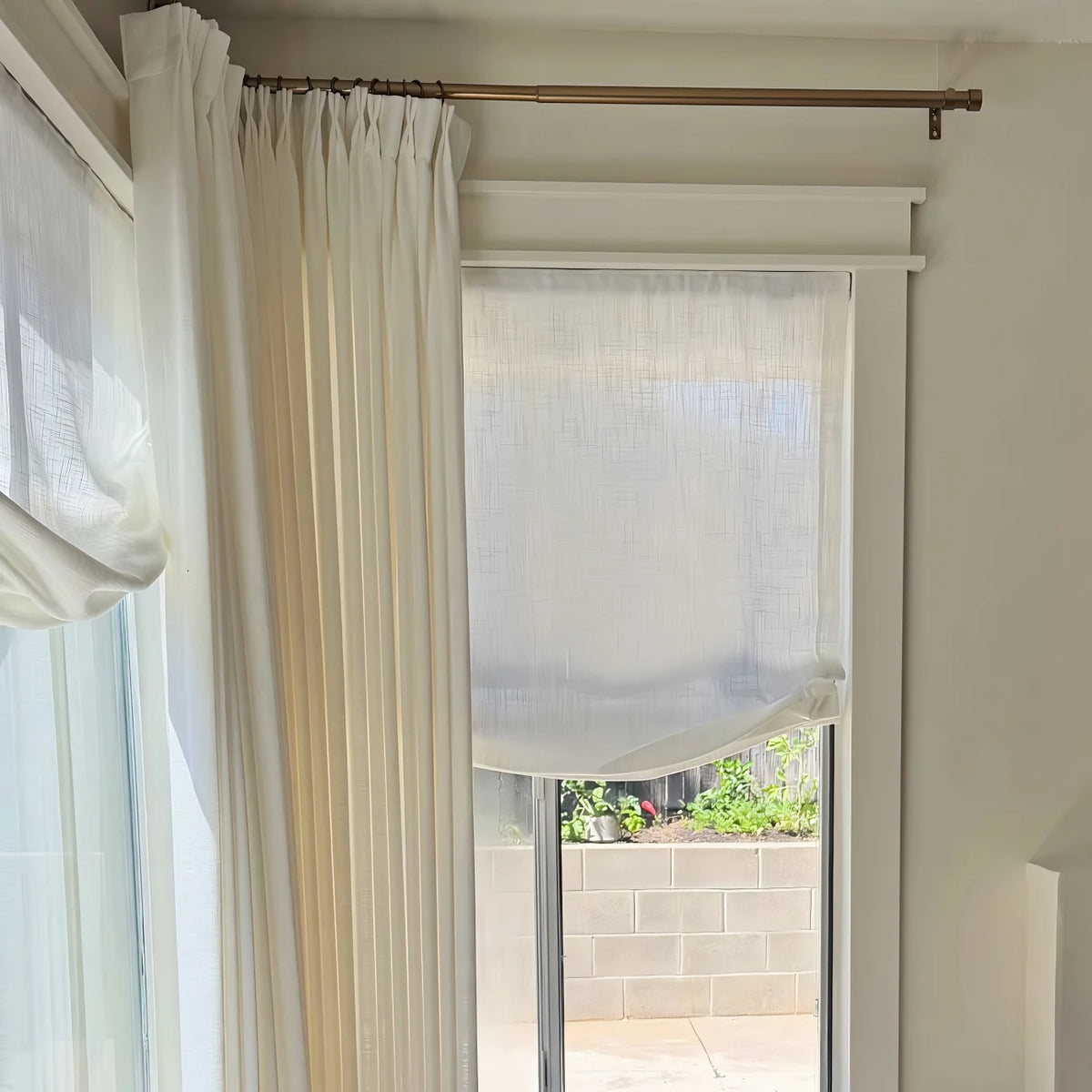 Lemon Wooden-Headrail Cordless Poly-Linen Roman Shade Relaxed Fold View Tailor